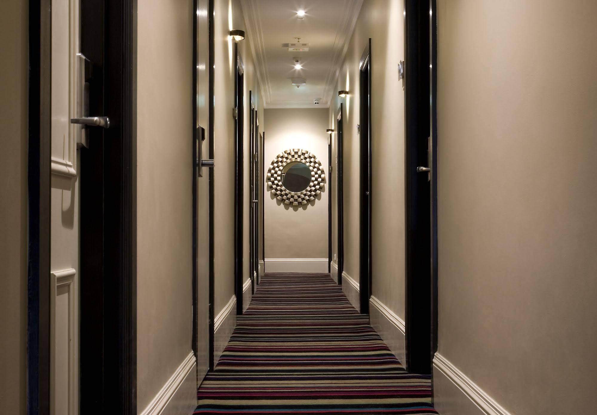 Hotel Challis Potts Point Сидней Экстерьер фото